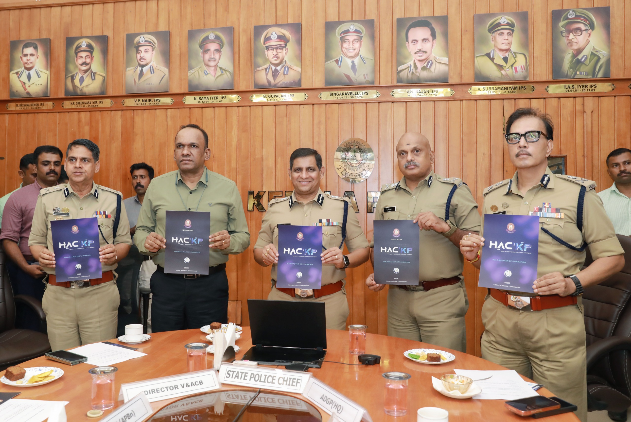 കേരള പോലിസിന്റെ 'ഹാക്കപ്പ് 2026' പാന്-ഇന്ത്യ മള്ട്ടി-സിറ്റി ഹാക്കത്തോണിനുള്ള രജിസ്ട്രേഷന് ആരംഭിച്ചു WhatsApp Image 2026 06 11 At 4.26.39 PM